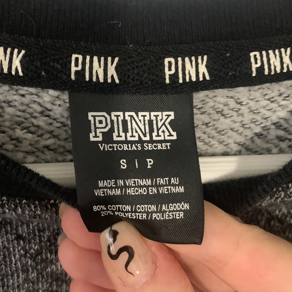 Sweatshirt - Picture 2 of 3